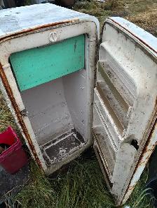 Vintage fridge - Photo 2