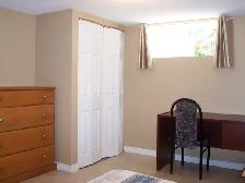 5min walk to Yonge Finch subway entrance, share bath with 1 pers - Photo 4