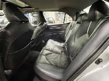 2020 Toyota Camry Hybrid SE FWD - Sunroof, Heated Seats, CarPlay - Photo 7