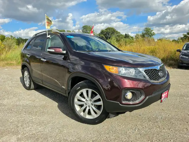 2011 Kia Sorento EX 4WD Bluetooth Rev. Cam, Leather Pano. Roof N