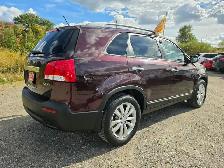 2011 Kia Sorento EX 4WD Bluetooth Rev. Cam, Leather Pano. Roof N - Photo 4