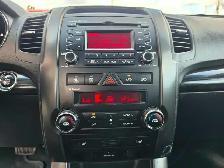 2011 Kia Sorento EX 4WD Bluetooth Rev. Cam, Leather Pano. Roof N - Photo 22