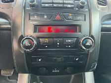2011 Kia Sorento EX 4WD Bluetooth Rev. Cam, Leather Pano. Roof N - Photo 25