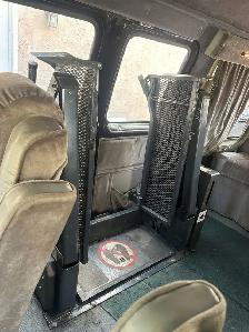 Ford 1991 E150 Passenger Wheelchair Van - Photo 5