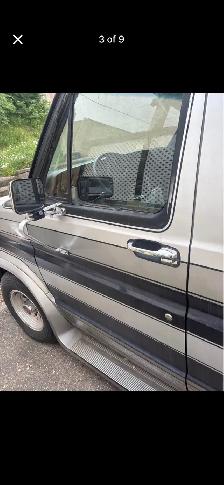 Ford 1991 E150 Passenger Wheelchair Van - Photo 7