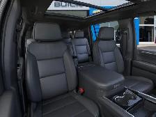 2027 Chevrolet Suburban 4wd 4dr Rst - Photo 19