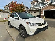 2015 Toyota RAV4 XLE AWD - Pearl White, 119,500kms New Tires