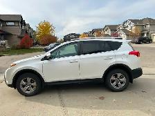 2015 Toyota RAV4 XLE AWD - Pearl White, 119,500kms New Tires - Photo 2
