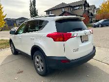 2015 Toyota RAV4 XLE AWD - Pearl White, 119,500kms New Tires - Photo 7