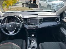 2015 Toyota RAV4 XLE AWD - Pearl White, 119,500kms New Tires - Photo 8