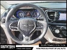 2022 Chrysler Grand Caravan SXT - Photo 11