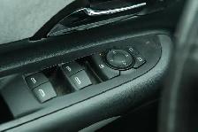 2018 Chevrolet Bolt EV LT 5dr Wgn LT - Photo 23