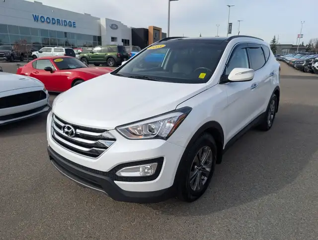 2015 Hyundai Santa Fe Sport Luxury AWD 4dr 2.4L Luxury