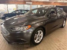 2018 Ford Fusion SE - Photo 2