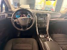 2018 Ford Fusion SE - Photo 9