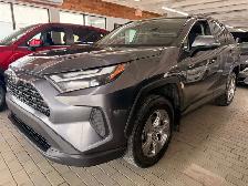 2024 Toyota RAV4 XLE - Photo 2