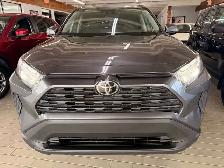 2024 Toyota RAV4 XLE - Photo 6