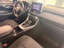 2024 Toyota RAV4 XLE - Photo 8
