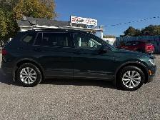 2018 Volkswagen Tiguan SE - Photo 2