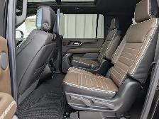 2027 GMC Yukon XL Denali Ultimate 4WD 4dr Denali Ultimate - Photo 12