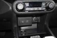 2025 Nissan Kicks SV FWD - Photo 17