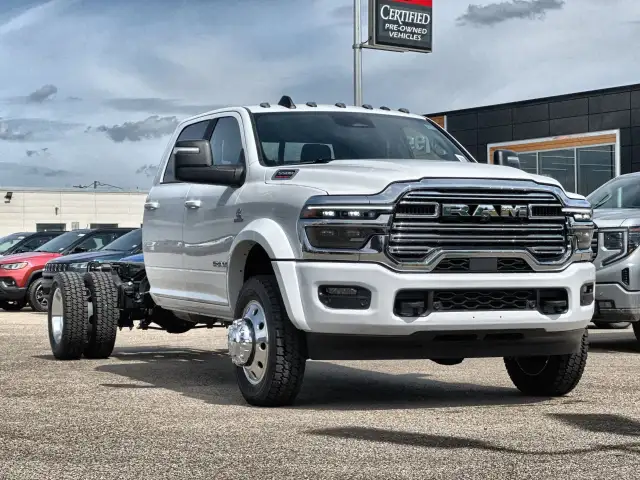 2026 Ram 5500 Chassis Big Horn Big Horn 4x4 Crew Cab 197.4&amp.q