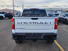 2026 Chevrolet Silverado 1500 LT Trail Boss Crew Cab Short Box 4 - Photo 14
