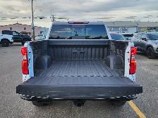 2026 Chevrolet Silverado 1500 LT Trail Boss Crew Cab Short Box 4 - Photo 16