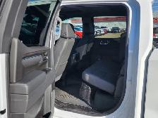 2026 Chevrolet Silverado 1500 LT Trail Boss Crew Cab Short Box 4 - Photo 12