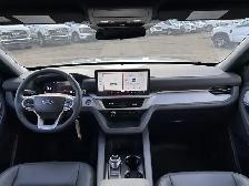 2027 Ford Explorer Active - Photo 17