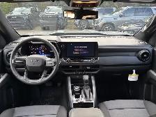 2026 Chevrolet Colorado 4WD Trail Boss - Photo 11