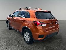 2020 Mitsubishi RVR SE - Photo 10