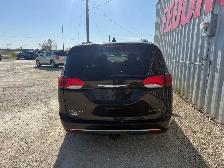 2018 Chrysler Pacifica Limited - Photo 3