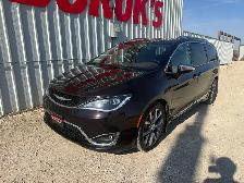 2018 Chrysler Pacifica Limited - Photo 7