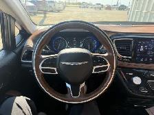 2018 Chrysler Pacifica Limited - Photo 15