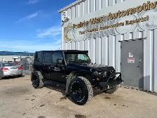 2012 Jeep WRANGLER UNLIMITED Sahara 4WD | Command Start | Heated - Photo 3