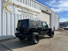 2012 Jeep WRANGLER UNLIMITED Sahara 4WD | Command Start | Heated - Photo 5