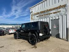 2012 Jeep WRANGLER UNLIMITED Sahara 4WD | Command Start | Heated - Photo 7