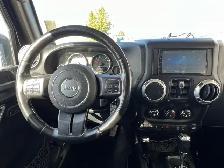 2012 Jeep WRANGLER UNLIMITED Sahara 4WD | Command Start | Heated - Photo 14