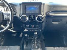 2012 Jeep WRANGLER UNLIMITED Sahara 4WD | Command Start | Heated - Photo 15