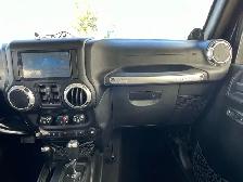 2012 Jeep WRANGLER UNLIMITED Sahara 4WD | Command Start | Heated - Photo 16