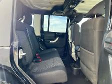 2012 Jeep WRANGLER UNLIMITED Sahara 4WD | Command Start | Heated - Photo 22
