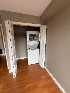 Spacious 2 Bedroom Unit For Rent - Washer and Dryer Included- - Photo 5