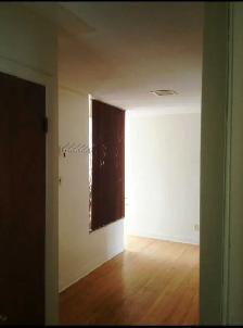 Spacious 3-Bedroom apartment - Photo 2