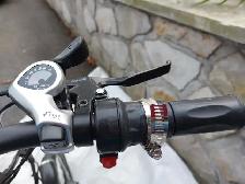 VÉLO ÉLECTRIQUE PLIABLE - Photo 4