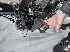 VÉLO ÉLECTRIQUE PLIABLE - Photo 9