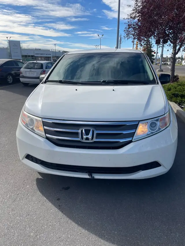 2013 Honda Odyssey Ex White
