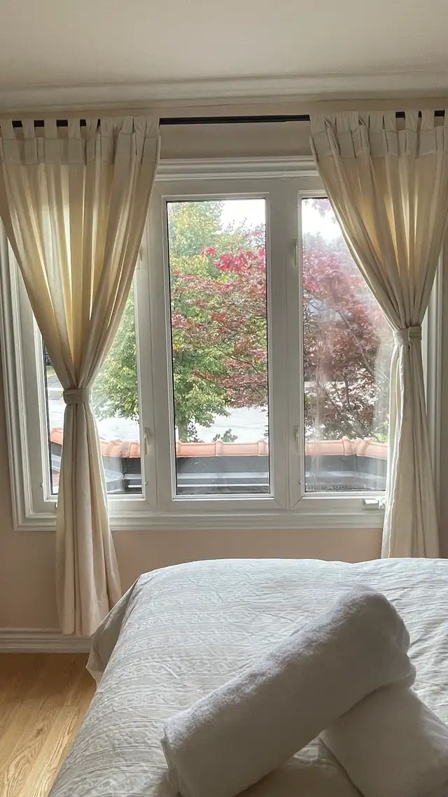 Furnished Queen Room –Second floor- All Inclusive /Females only