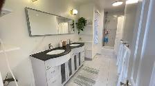 Furnished Queen Room –Second floor- All Inclusive /Females only - Photo 7
