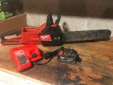 Milwaukee M18 FUEL 16' Brushless Chainsaw Kit